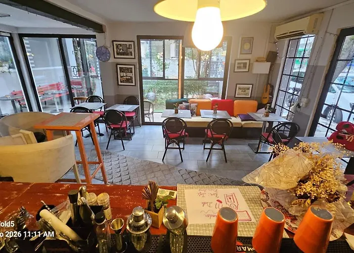 Отель Antigone Тирана