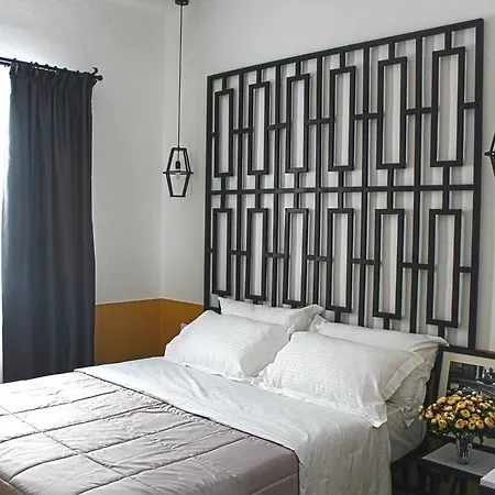 安提戈涅酒店 3*