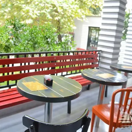Hotel Antigone