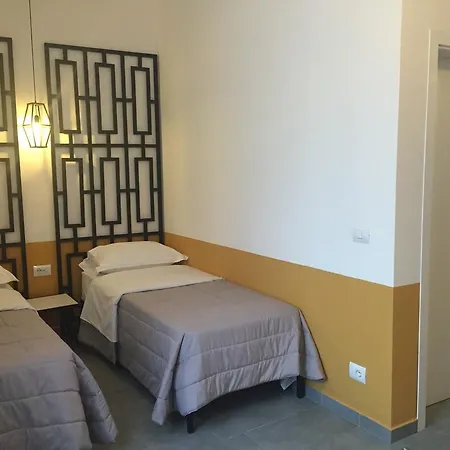 安提戈涅酒店 地拉那